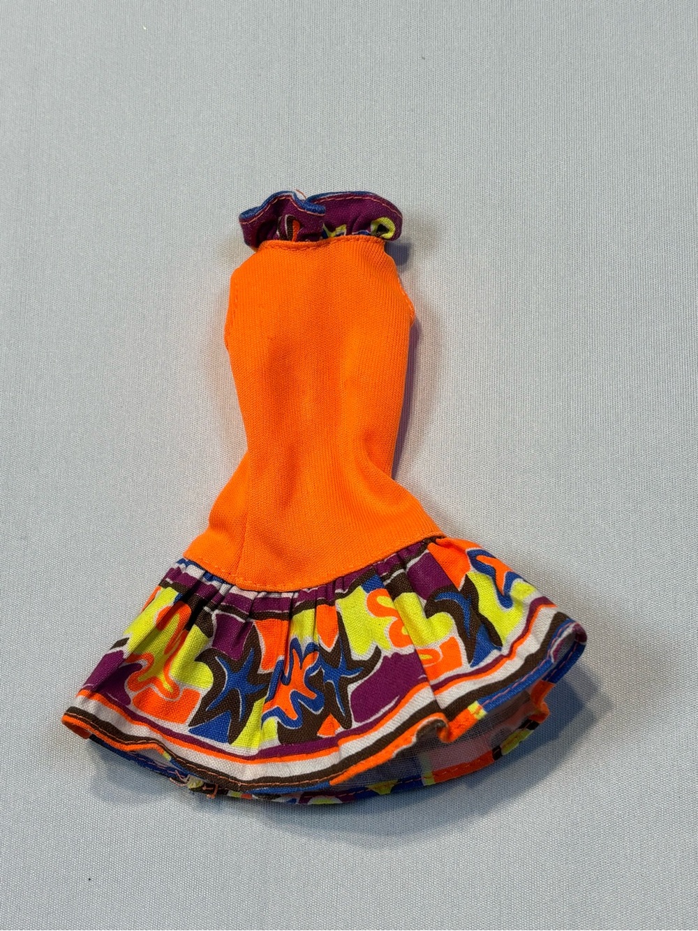 1992 Vintage Barbie Easy Living Fashion Dress (#660).